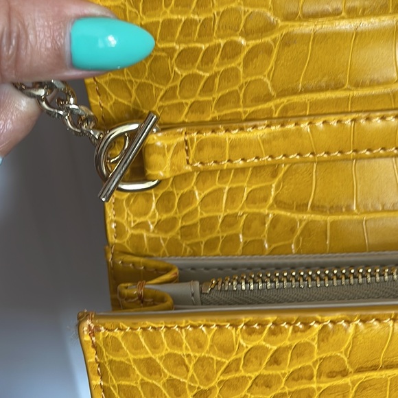 WOC. Sam Edelman, used a couple of times. Perfect for summer! Removable chain. - Picture 4 of 6